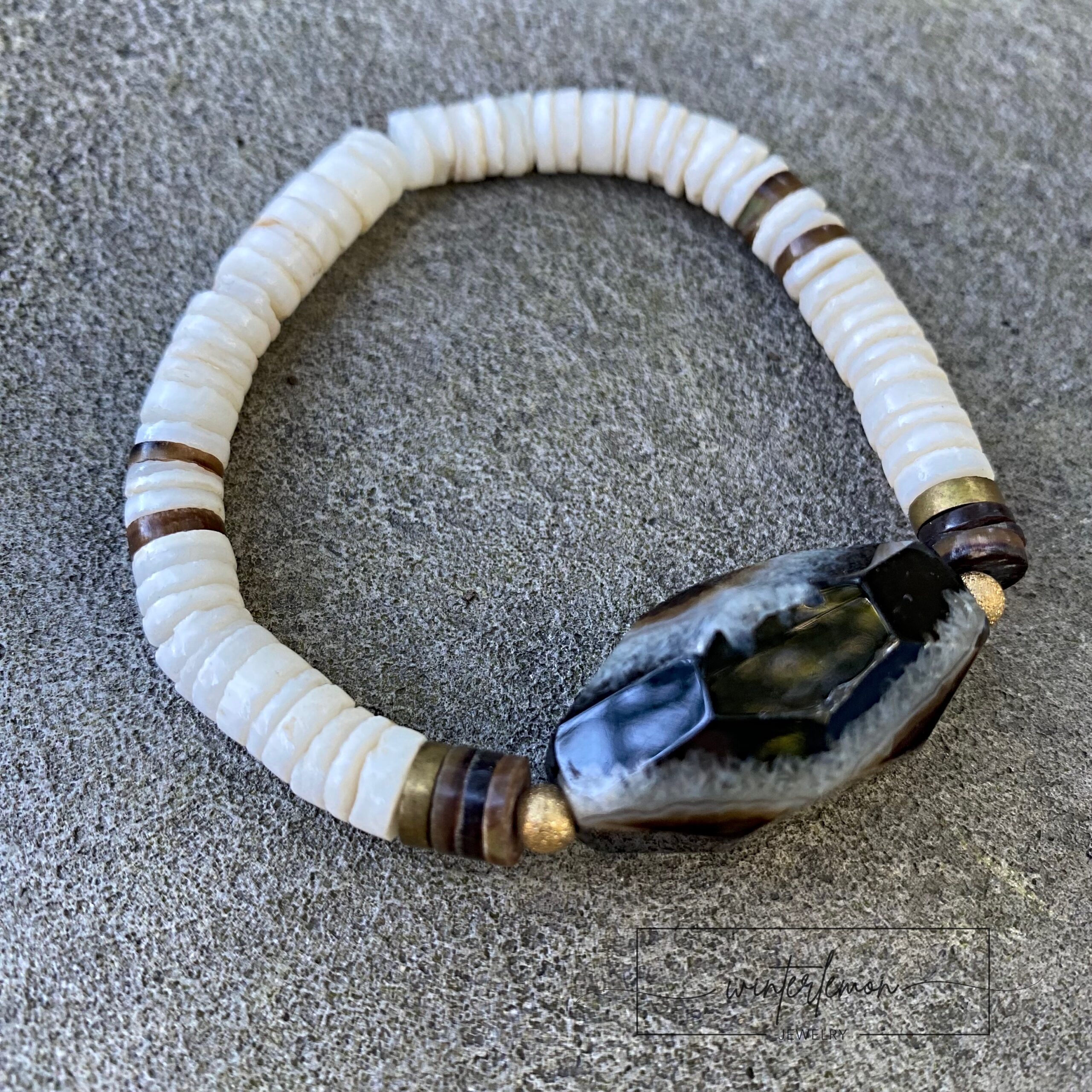 Gitta Large Agate and Shell Stretch Statement Bracelet – WinterLemon